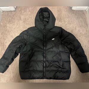 Men’s XXL LG Nike Storm-FIT Windrunner Coat